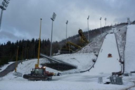 Přípravy FIS světového poháru ve skoku v Harrachově