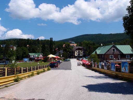 Parkoviště u lanovky centrum